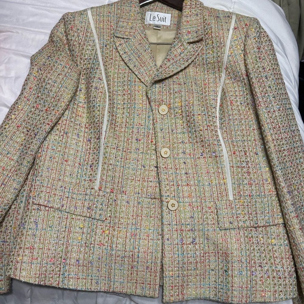 Le Suit Jacket and skirt size 12